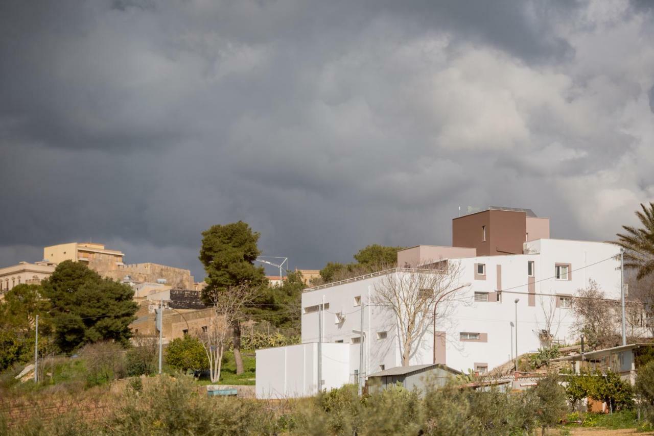 La Terrazza Di Harmakhis Hotell Partanna Exteriör bild