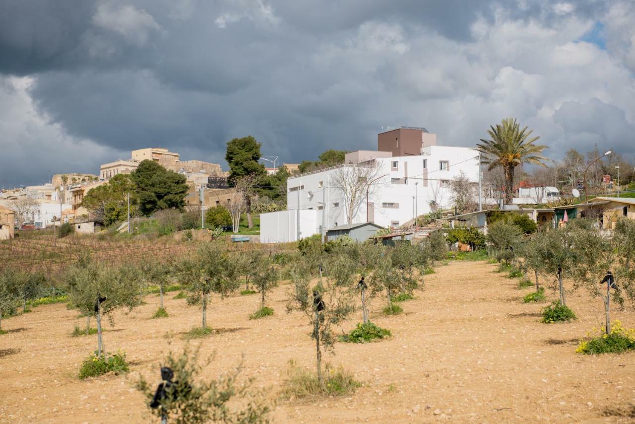 La Terrazza Di Harmakhis Hotell Partanna Exteriör bild